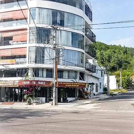 Hotel Son Trang Seaview Balcony